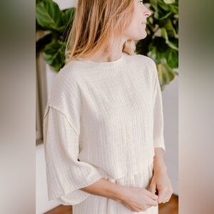 Neuflora Elbridge Cream Top Large